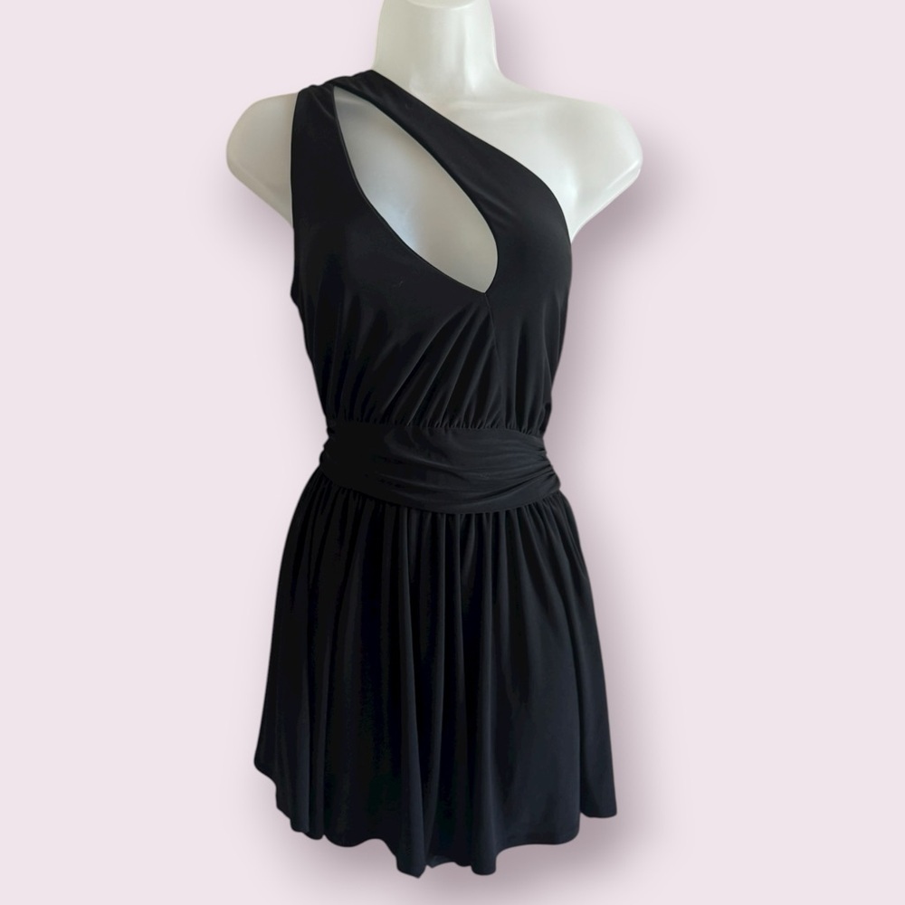 Fashion Nova Black One Shoulder Cutout Romper Flowy Size L - Picture 7 of 7